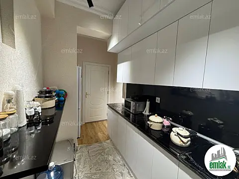 Satılır 3 otaqlı yeni tikili 101 m²