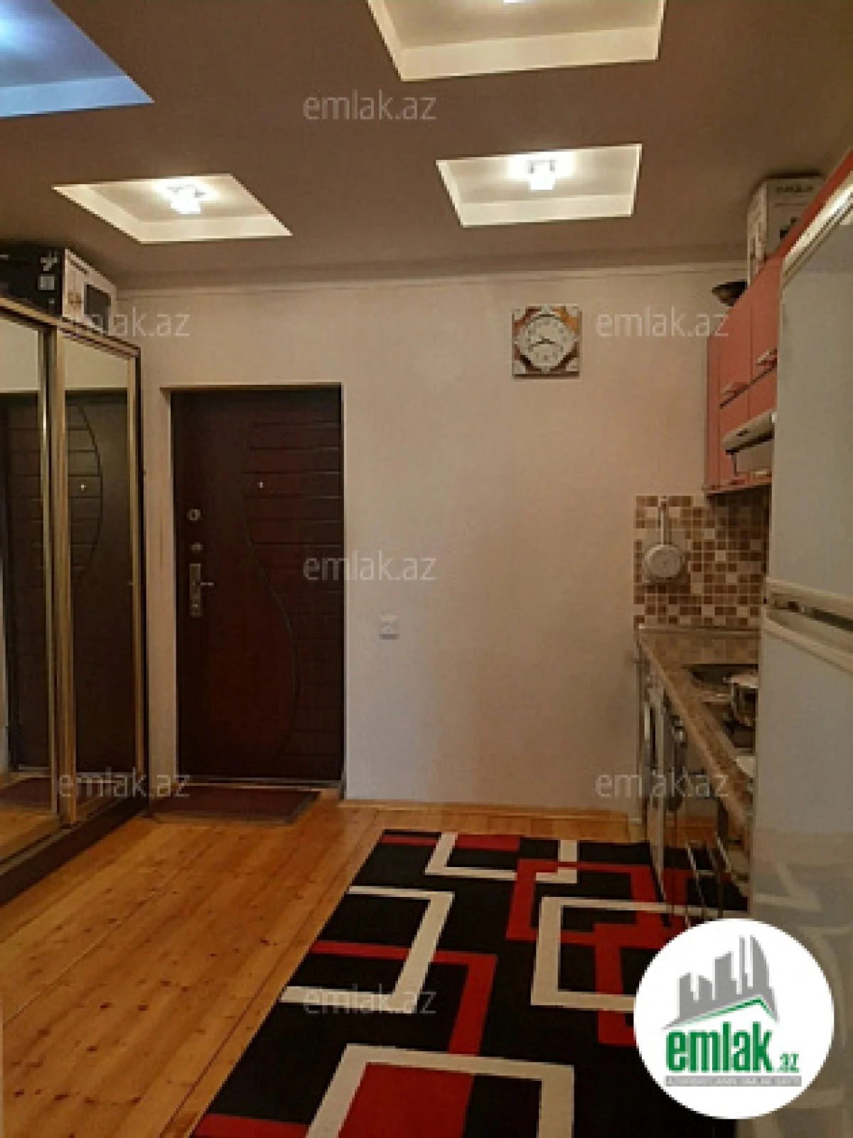 Satılır 2 otaqlı yeni tikili 70 m²