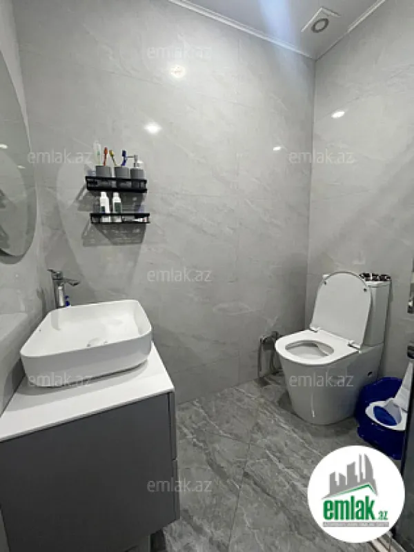 Satılır 2 otaqlı yeni tikili 61 m²