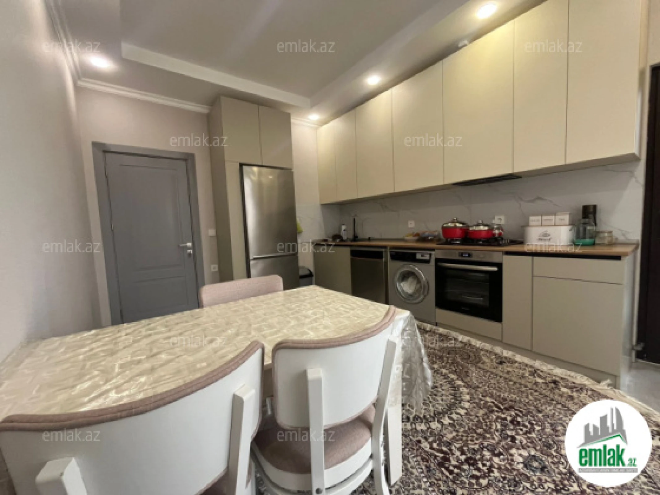 Satılır 2 otaqlı yeni tikili 61 m²
