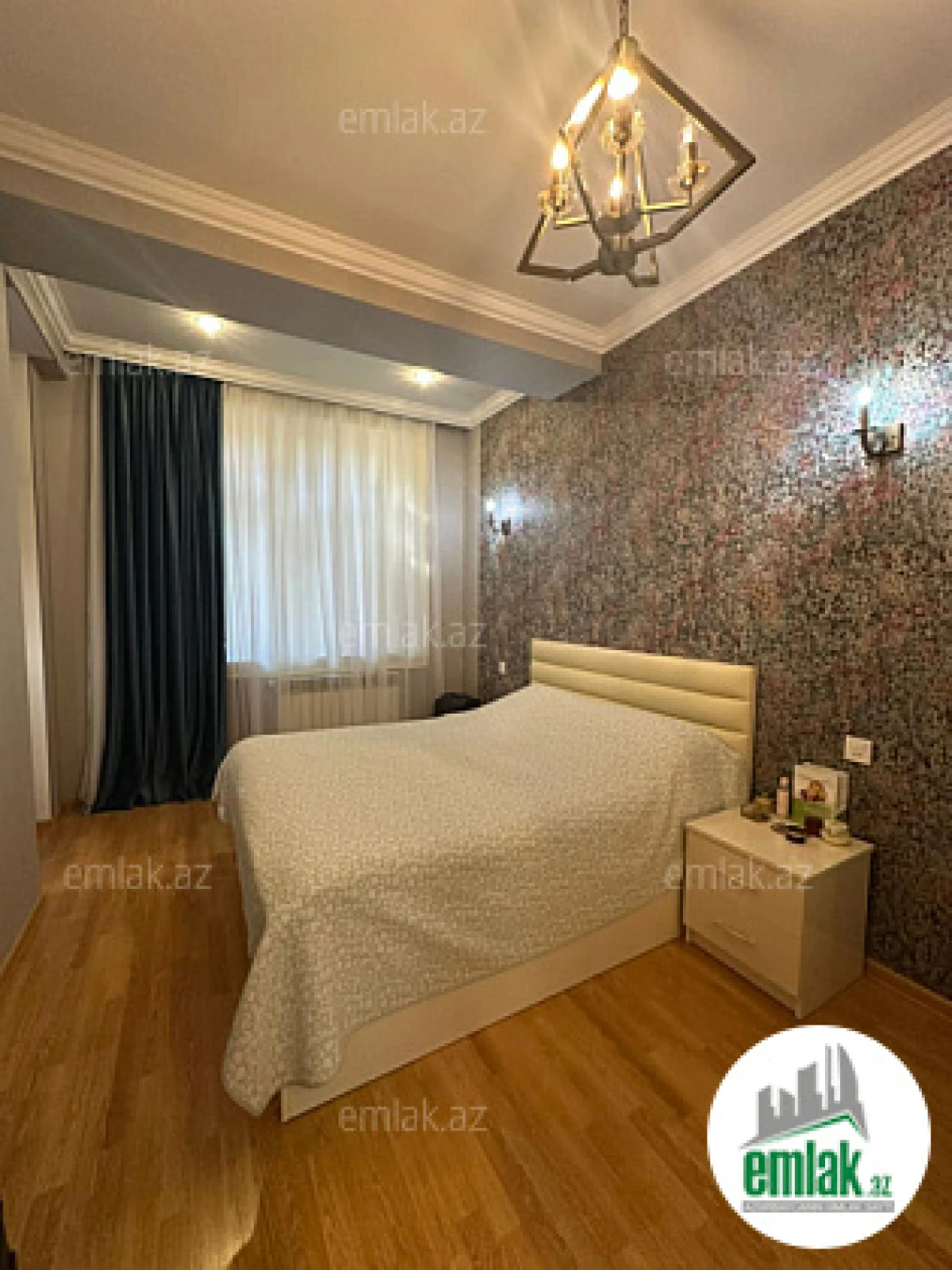 Satılır 3 otaqlı yeni tikili 100 m²