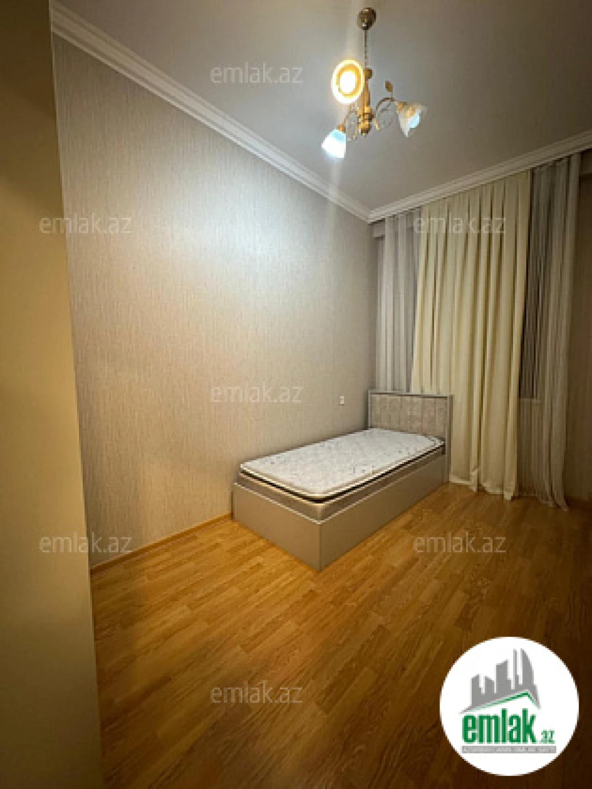 Satılır 3 otaqlı yeni tikili 100 m²