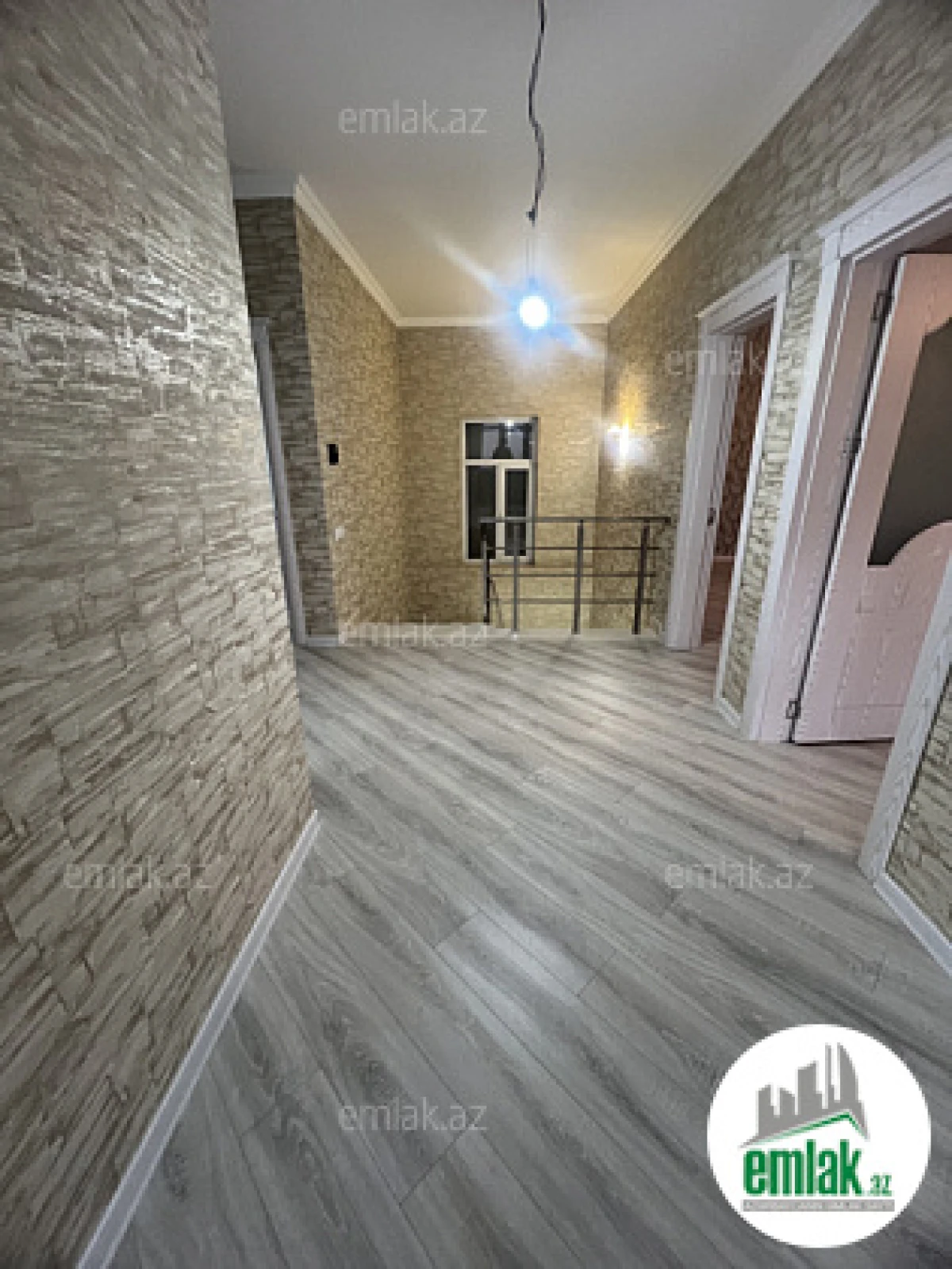 Satılır 6 otaqlı həyət evi 208 m²