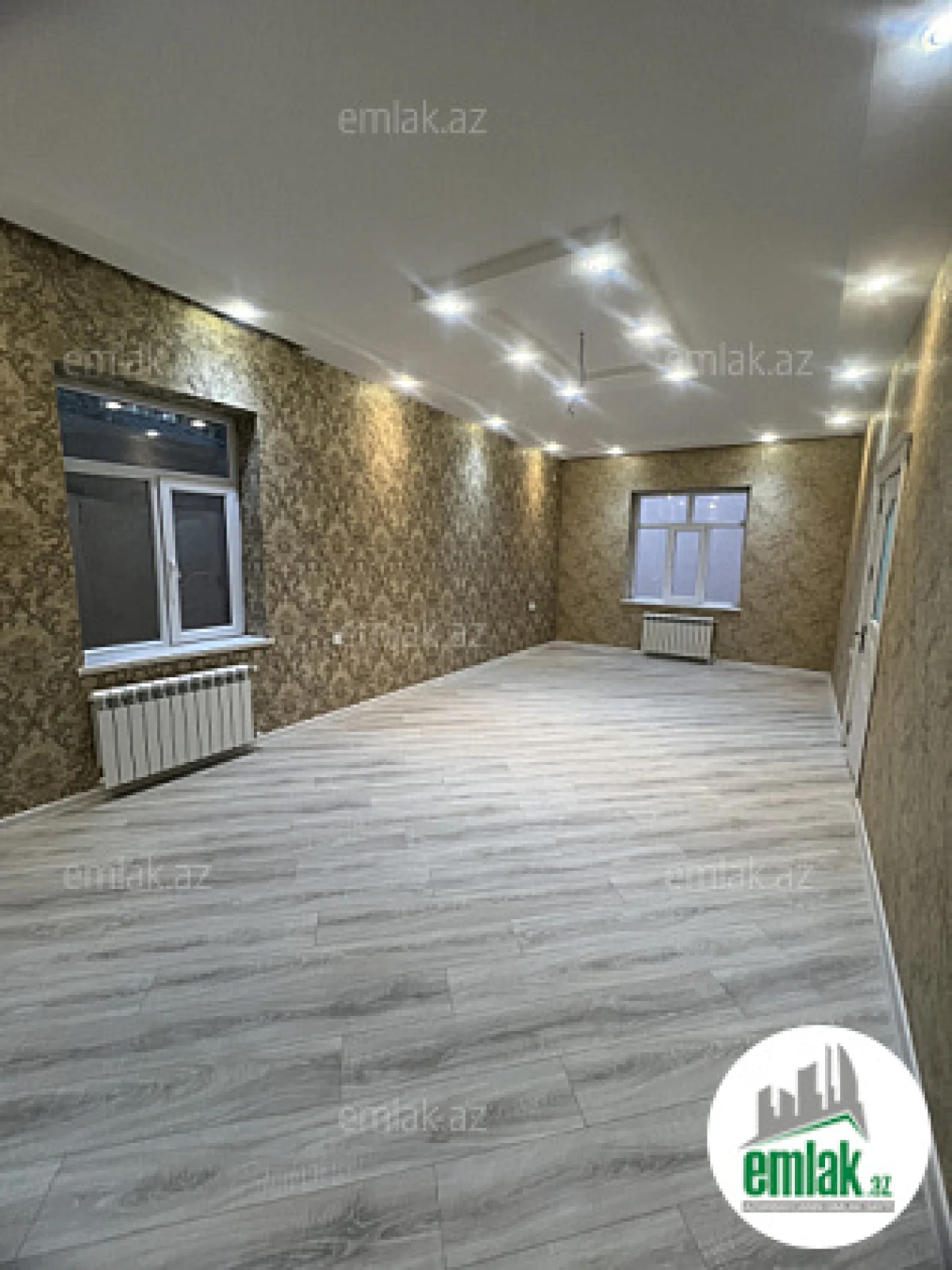Satılır 6 otaqlı həyət evi 208 m²