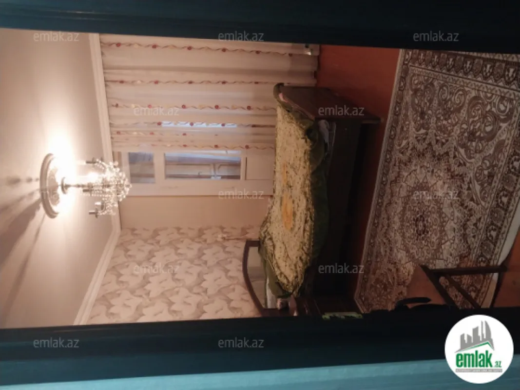 Satılır 3 otaqlı köhnə tikili 72 m²