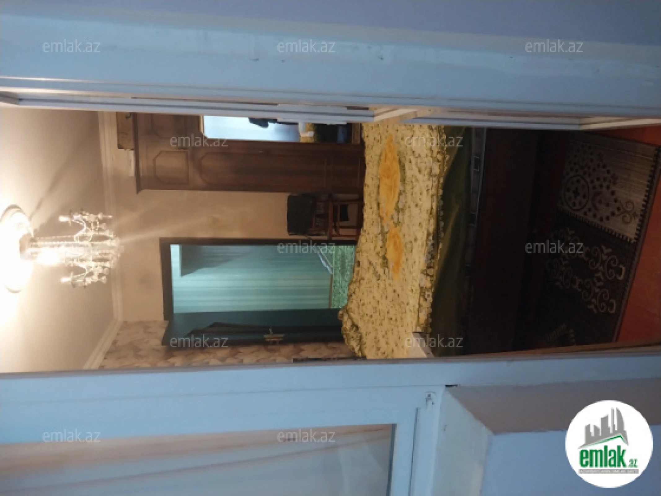 Satılır 3 otaqlı köhnə tikili 72 m²