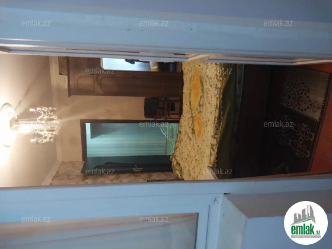 Satılır 3 otaqlı köhnə tikili 72 m²