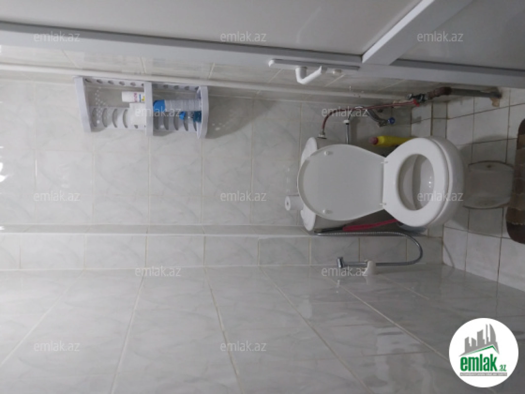 Satılır 3 otaqlı köhnə tikili 72 m²