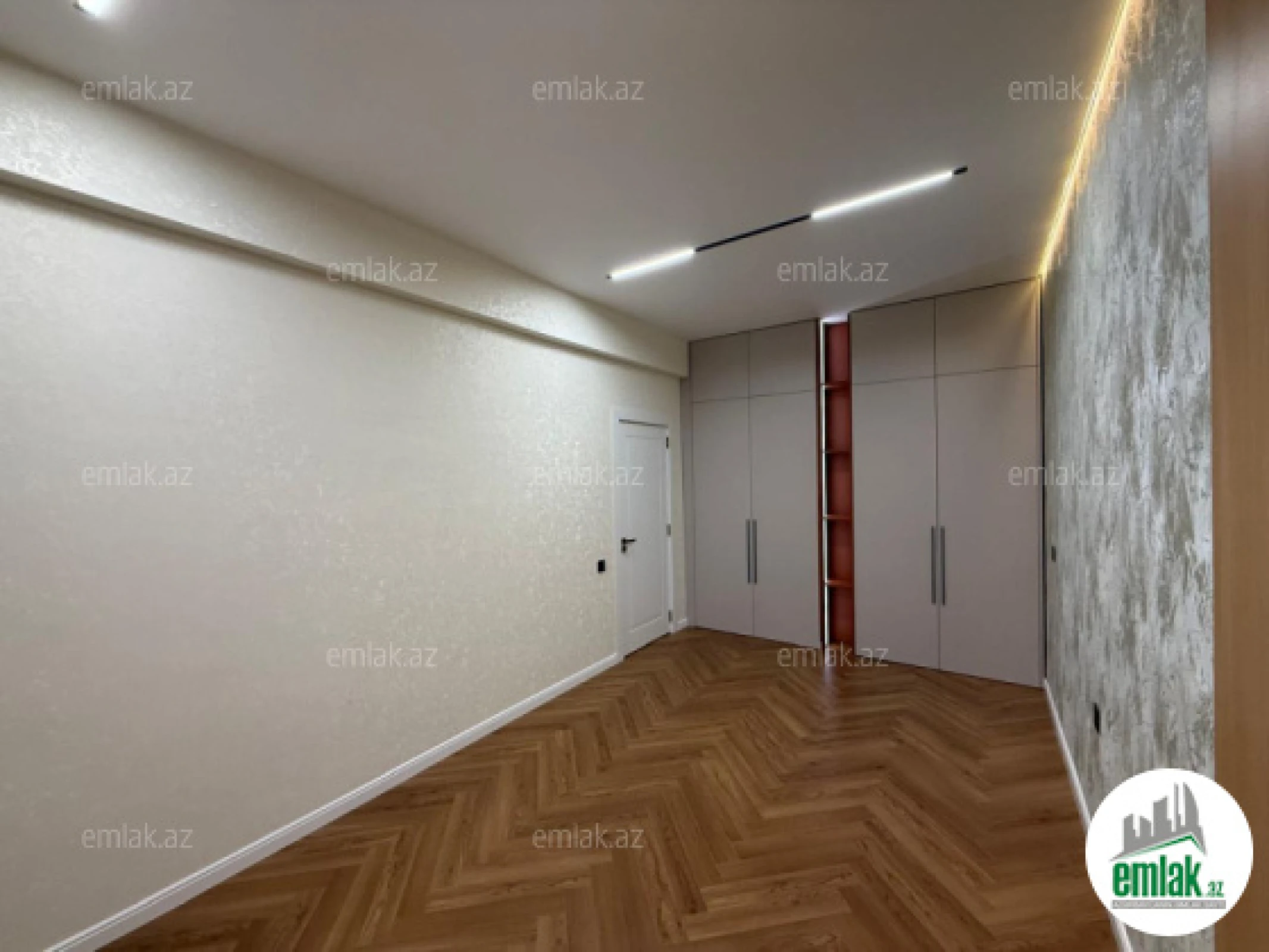 Satılır 2 otaqlı yeni tikili 81 m²