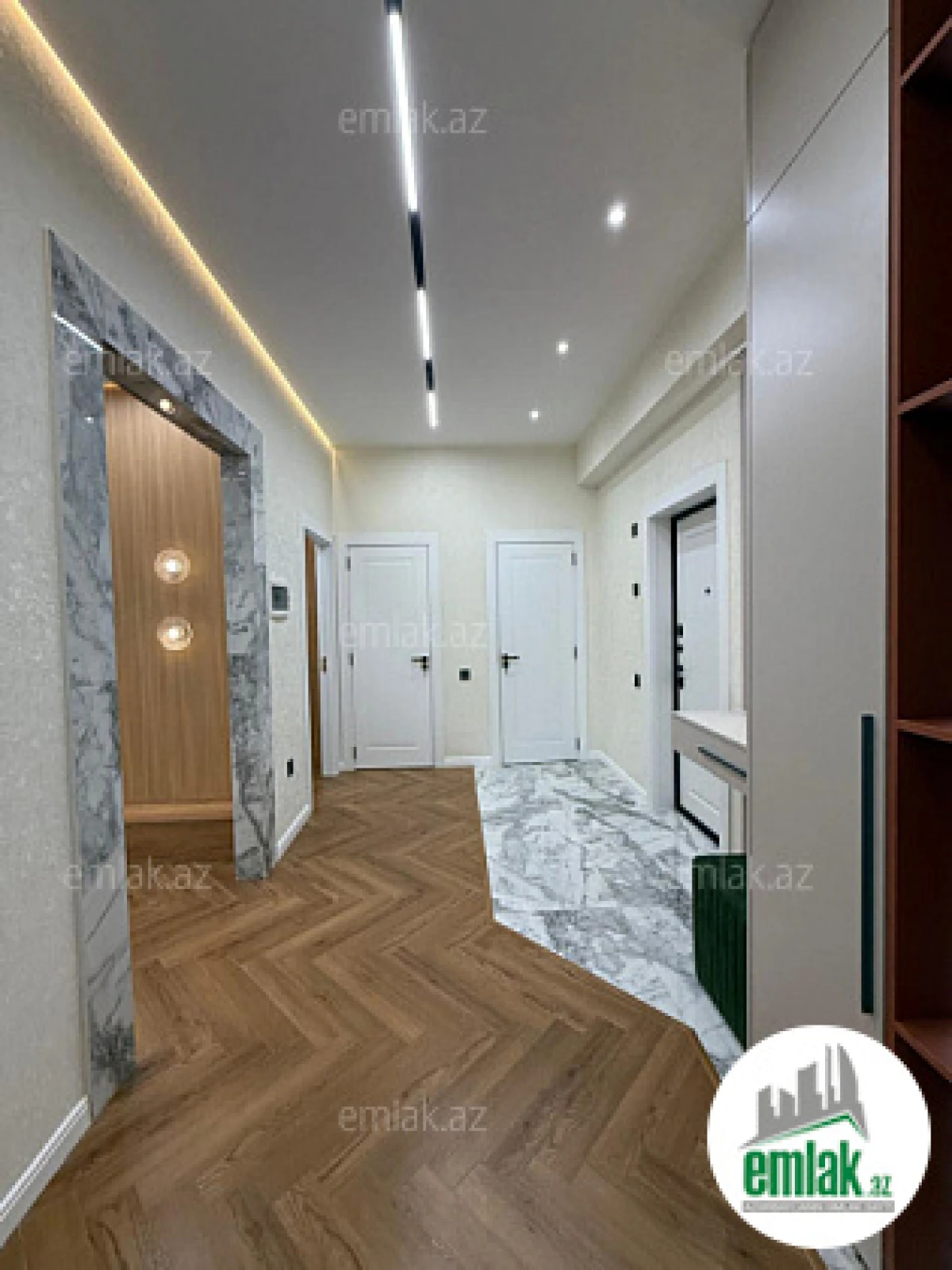 Satılır 2 otaqlı yeni tikili 81 m²