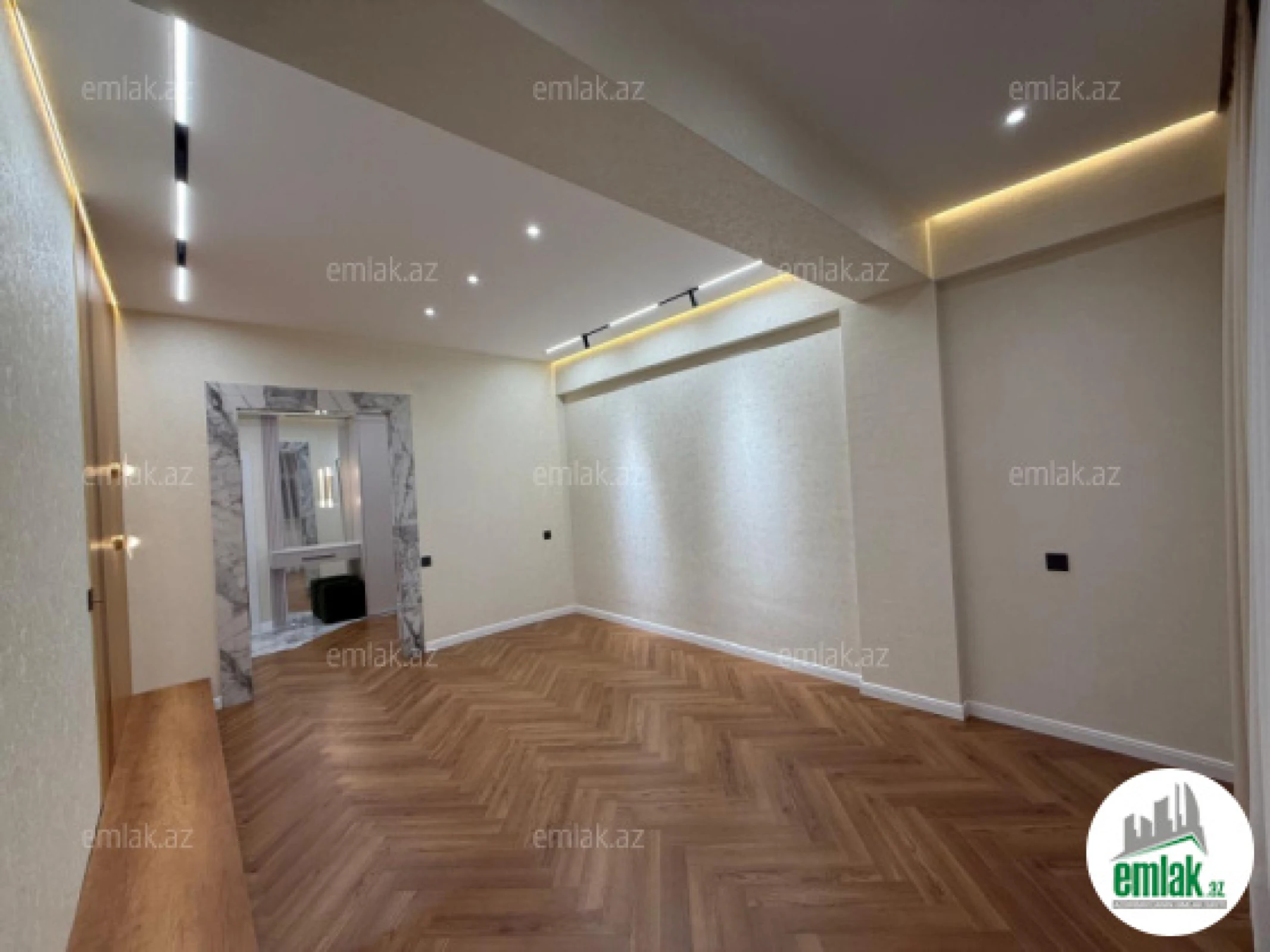 Satılır 2 otaqlı yeni tikili 81 m²