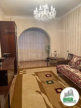 Satılır 4 otaqlı köhnə tikili 100 m² — Bakı 4 otaq 100.00 m²