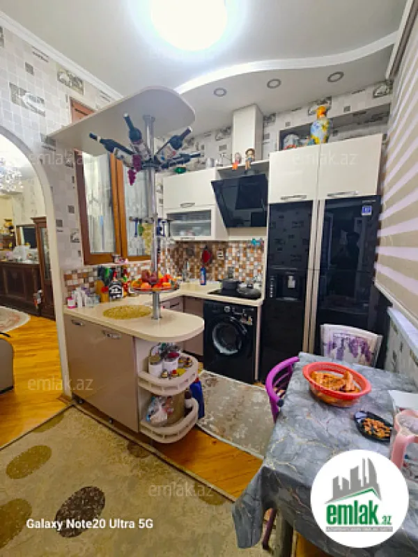 Satılır 3 otaqlı yeni tikili 65 m²
