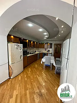 Satılır 4 otaqlı yeni tikili 172 m²