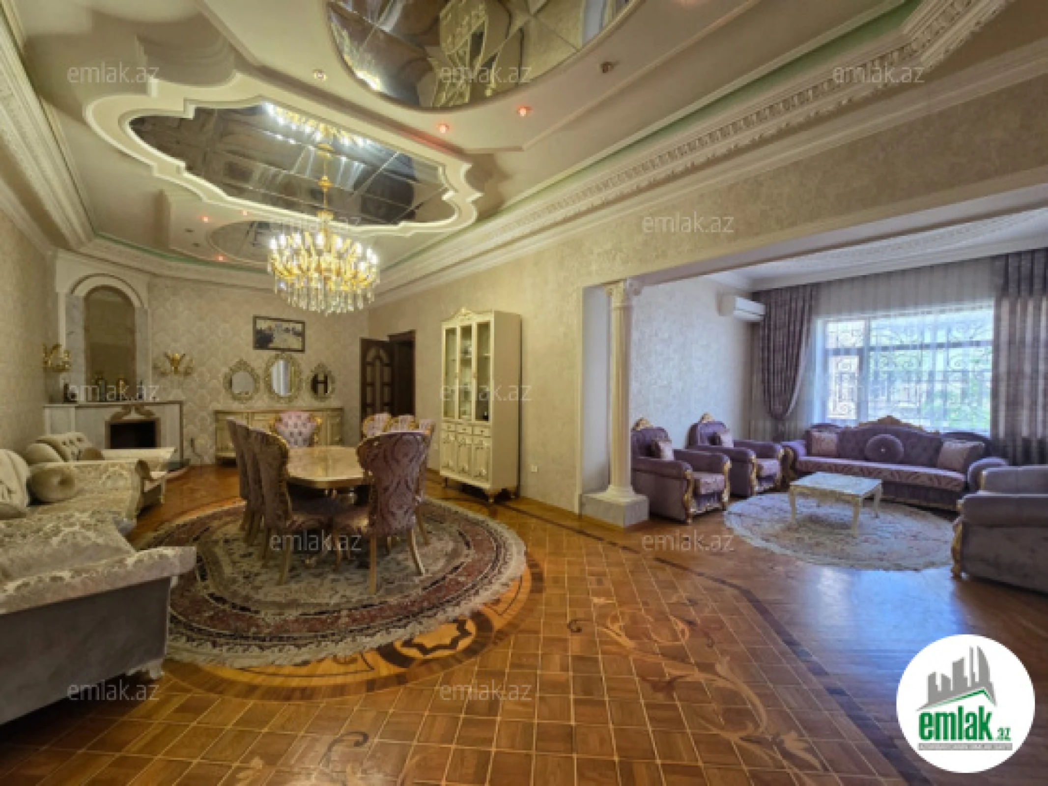 Satılır 11 otaqlı həyət evi 900 m²