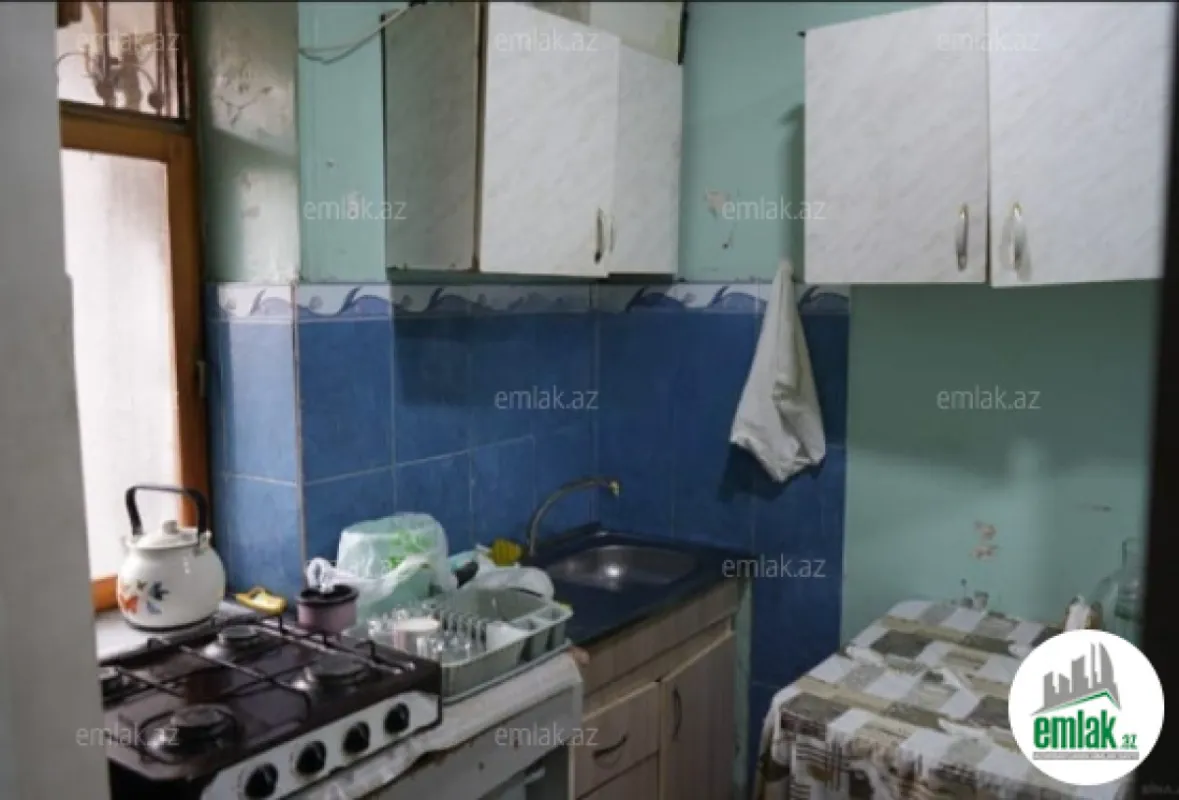 Satılır 2 otaqlı köhnə tikili 45 m²