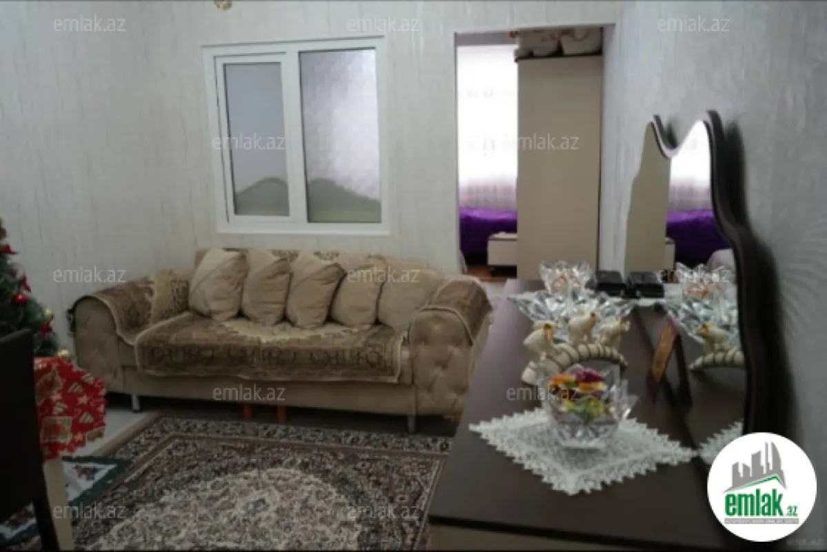 Satılır 2 otaqlı köhnə tikili 45 m²