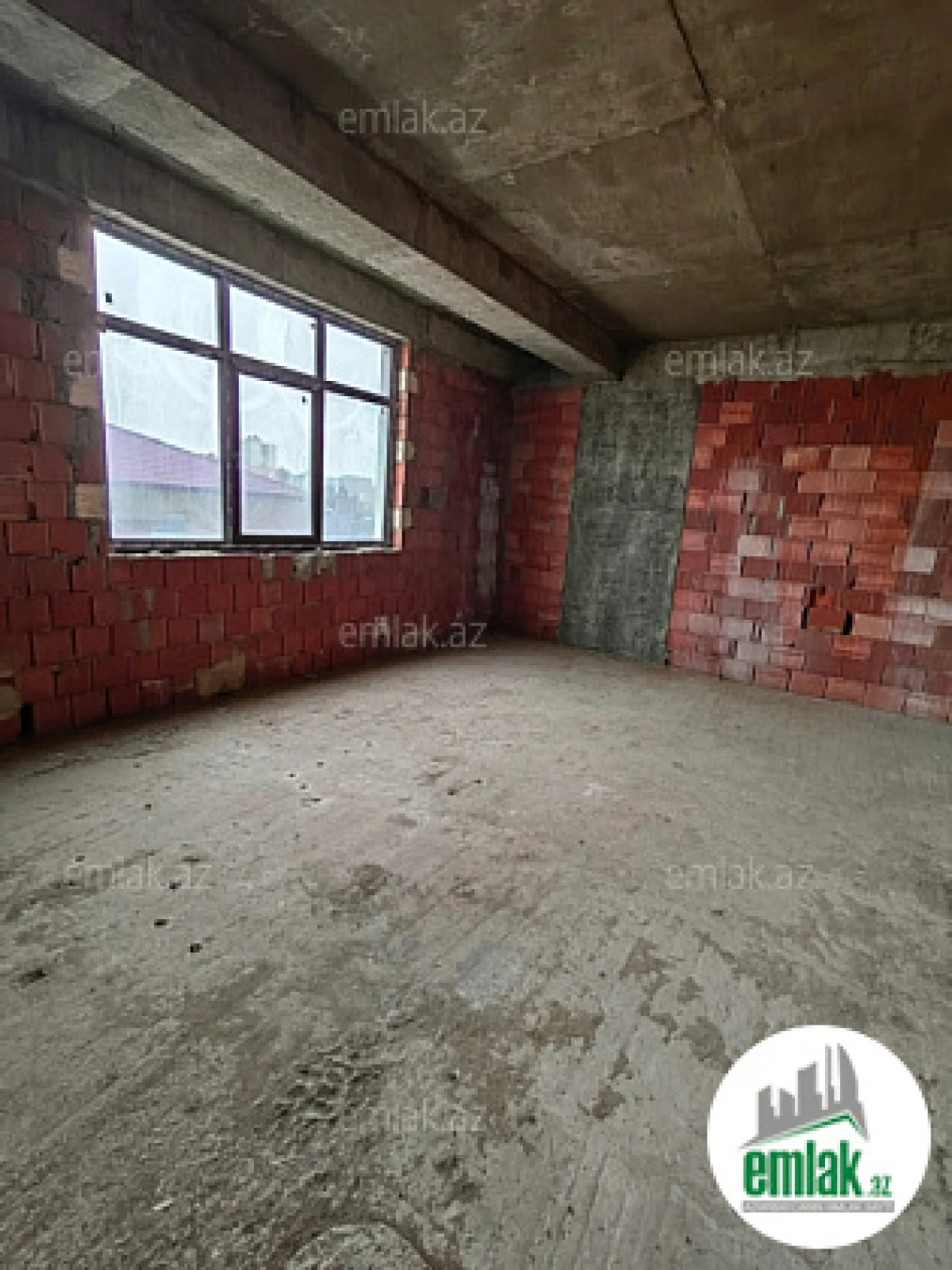 Satılır 4 otaqlı yeni tikili 150 m²