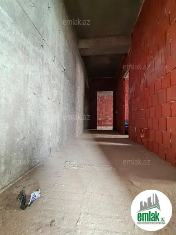 Satılır 4 otaqlı yeni tikili 150 m²