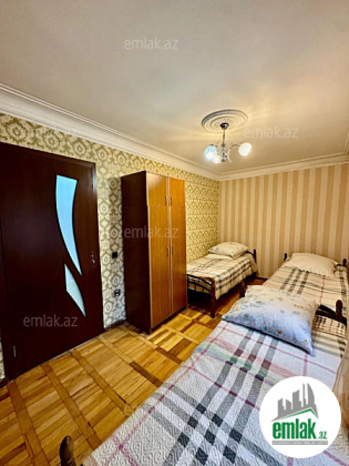 Satılır 2 otaqlı köhnə tikili 50 m²