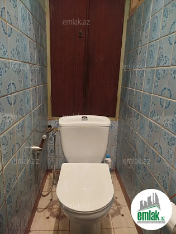 Satılır 3 otaqlı köhnə tikili 80 m²