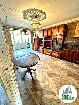 Satılır 3 otaqlı köhnə tikili 75 m² — Bakı 3 otaq 75.00 m²