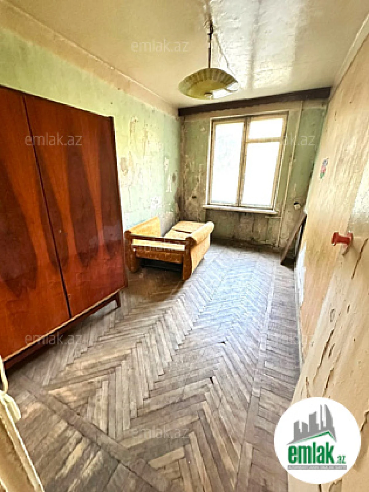 Satılır 3 otaqlı köhnə tikili 75 m²