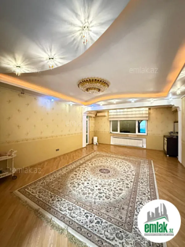 Satılır 3 otaqlı yeni tikili 153 m²