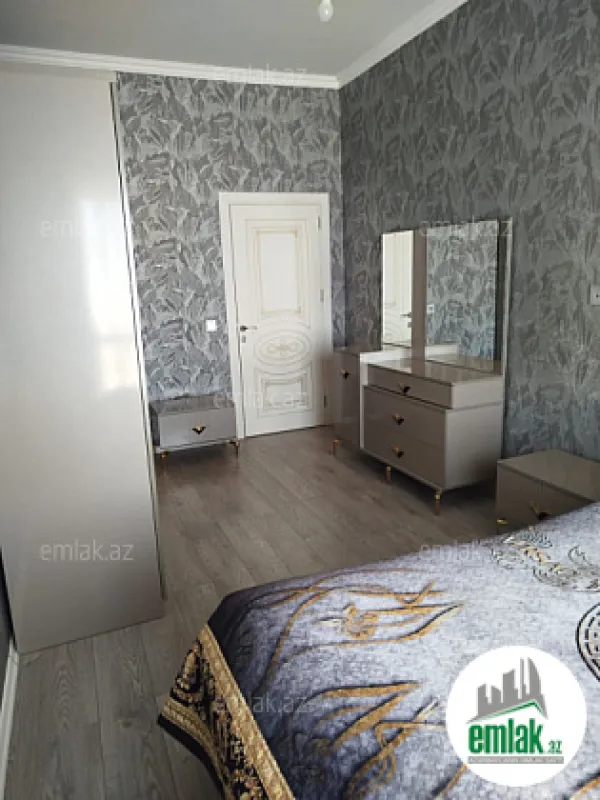 Satılır 3 otaqlı yeni tikili 70 m²