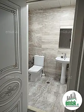 Satılır 3 otaqlı yeni tikili 70 m²
