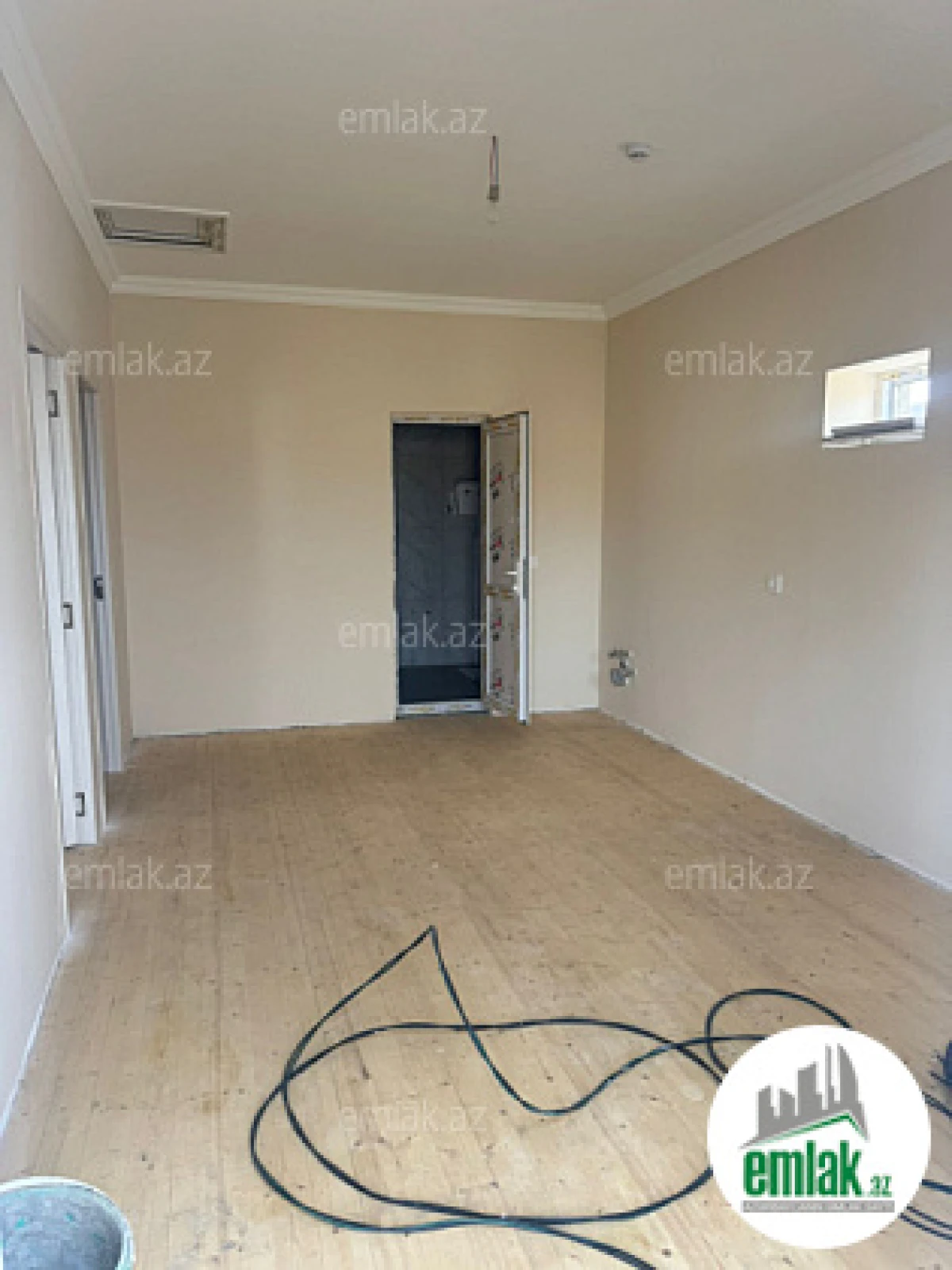 Satılır 3 otaqlı obyekt 500 m²