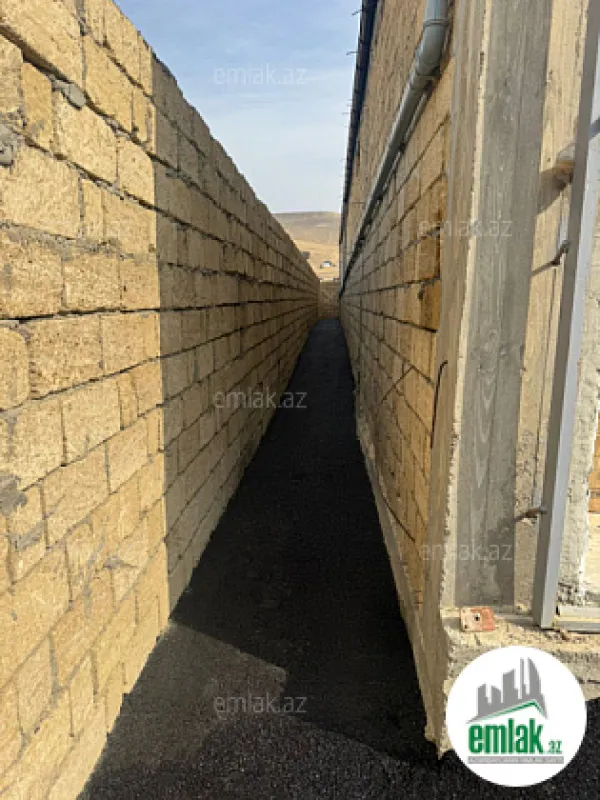 Satılır 3 otaqlı obyekt 500 m²