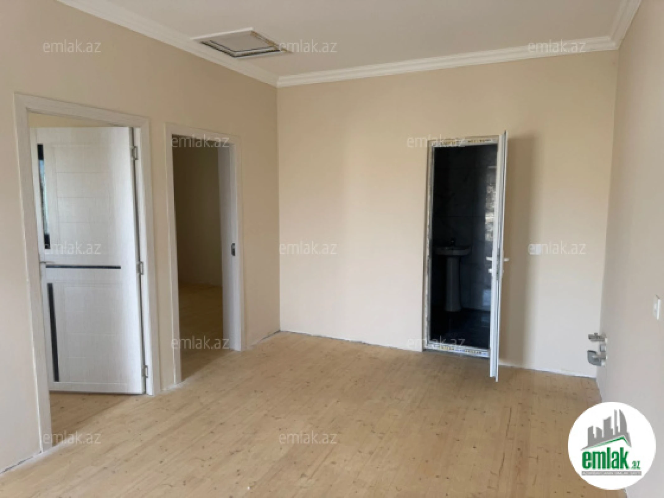 Satılır 3 otaqlı obyekt 500 m²