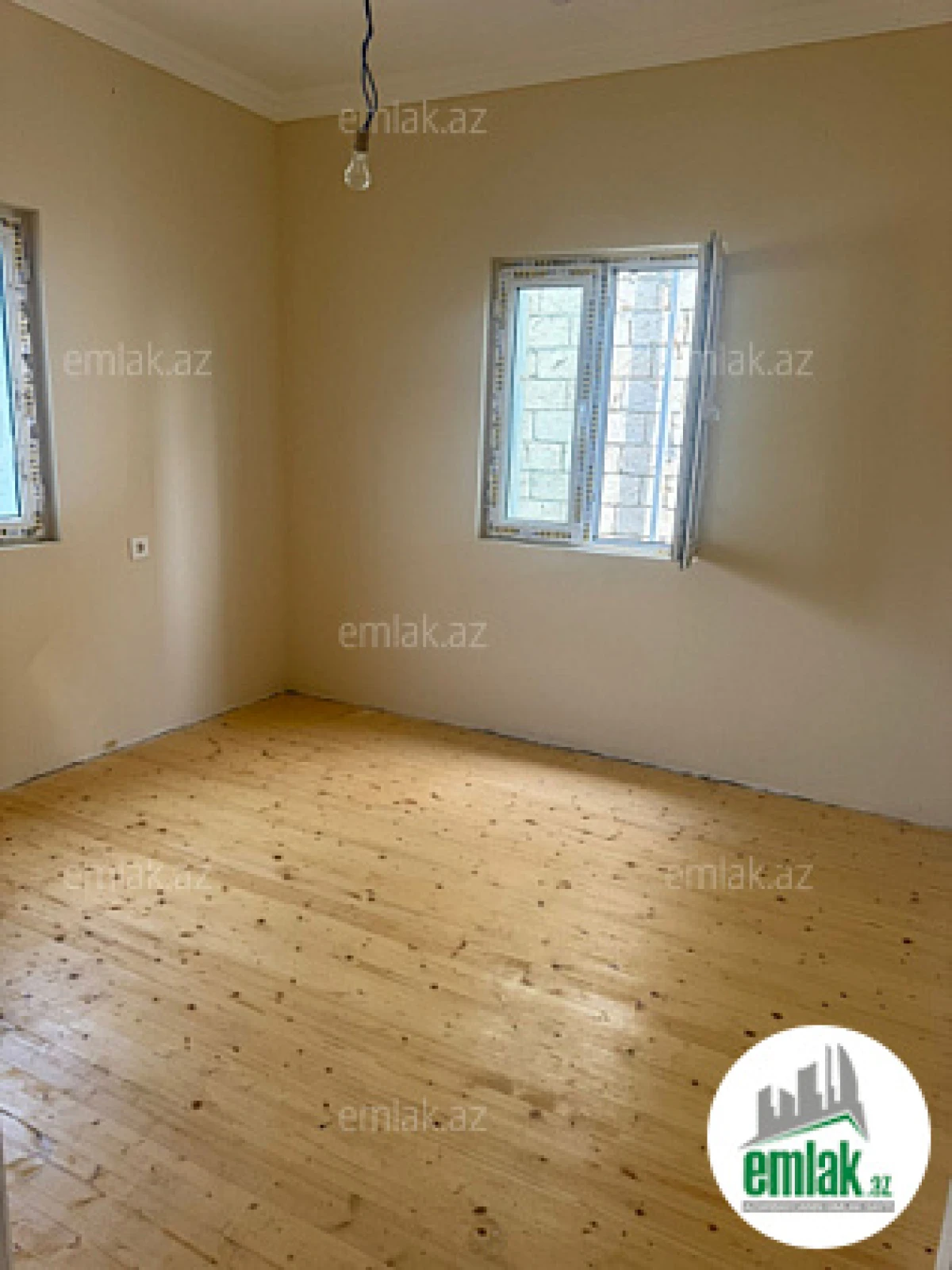 Satılır 3 otaqlı obyekt 500 m²