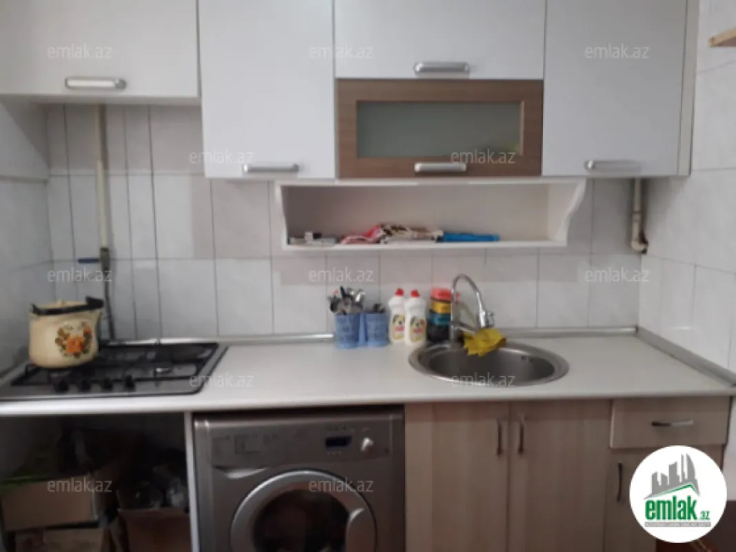 Satılır 1 otaqlı köhnə tikili 35 m²