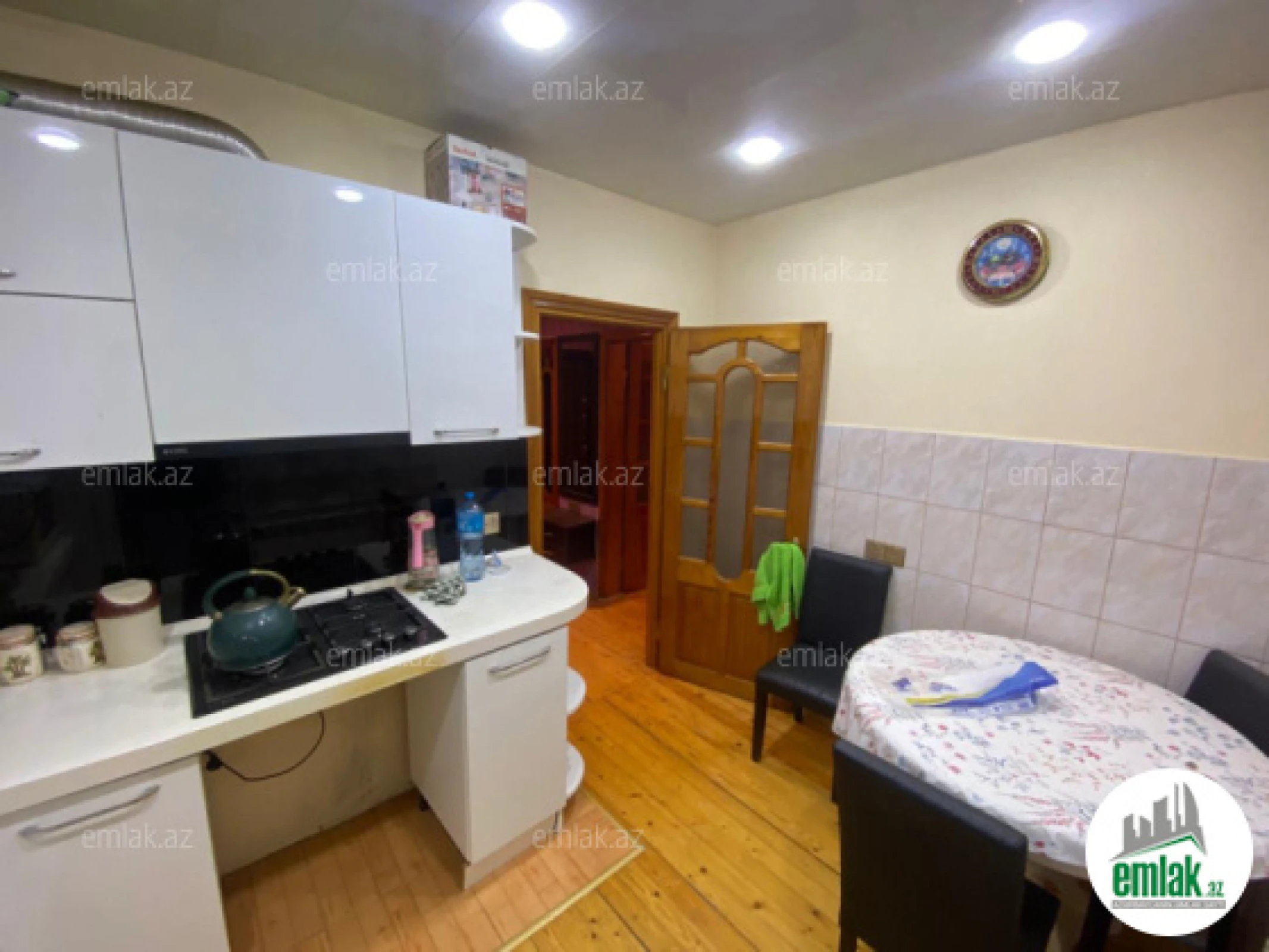 Satılır 3 otaqlı köhnə tikili 65 m²