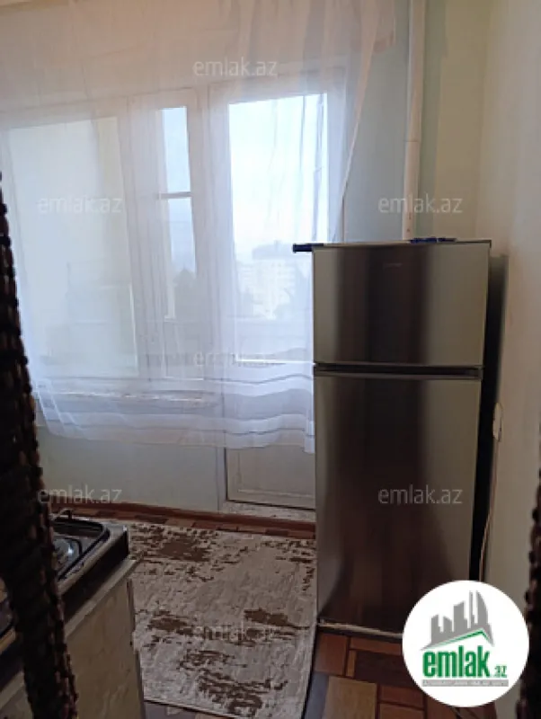 Satılır 1 otaqlı köhnə tikili 45 m²