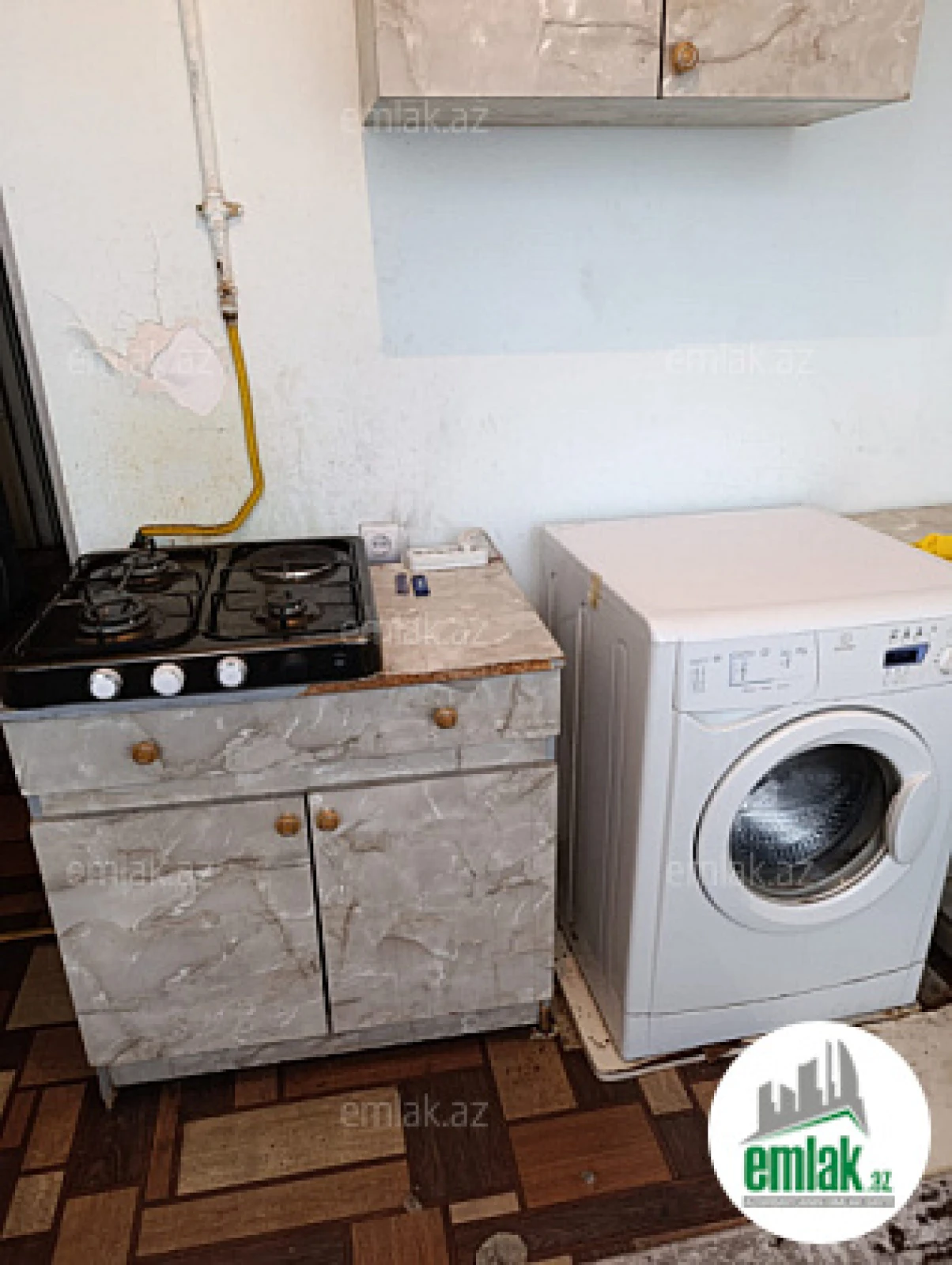 Satılır 1 otaqlı köhnə tikili 45 m²