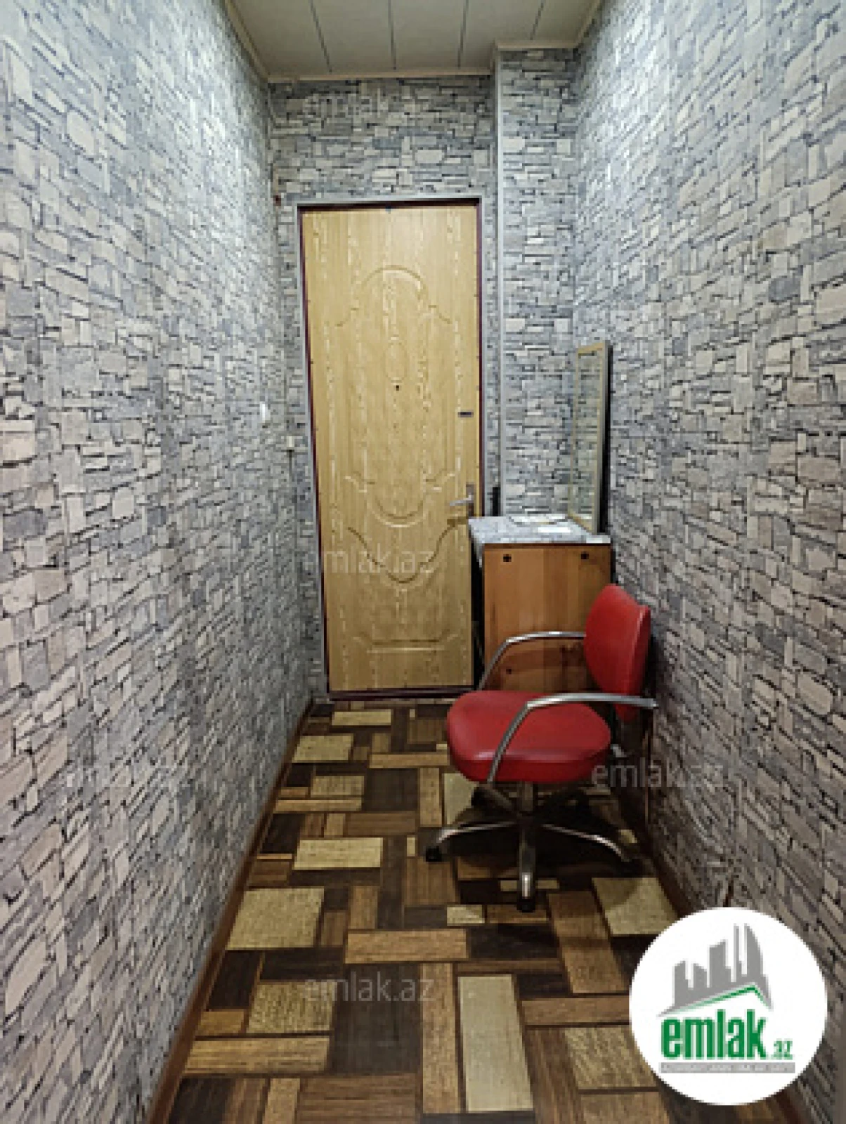 Satılır 1 otaqlı köhnə tikili 45 m²