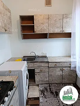 Satılır 1 otaqlı köhnə tikili 45 m²