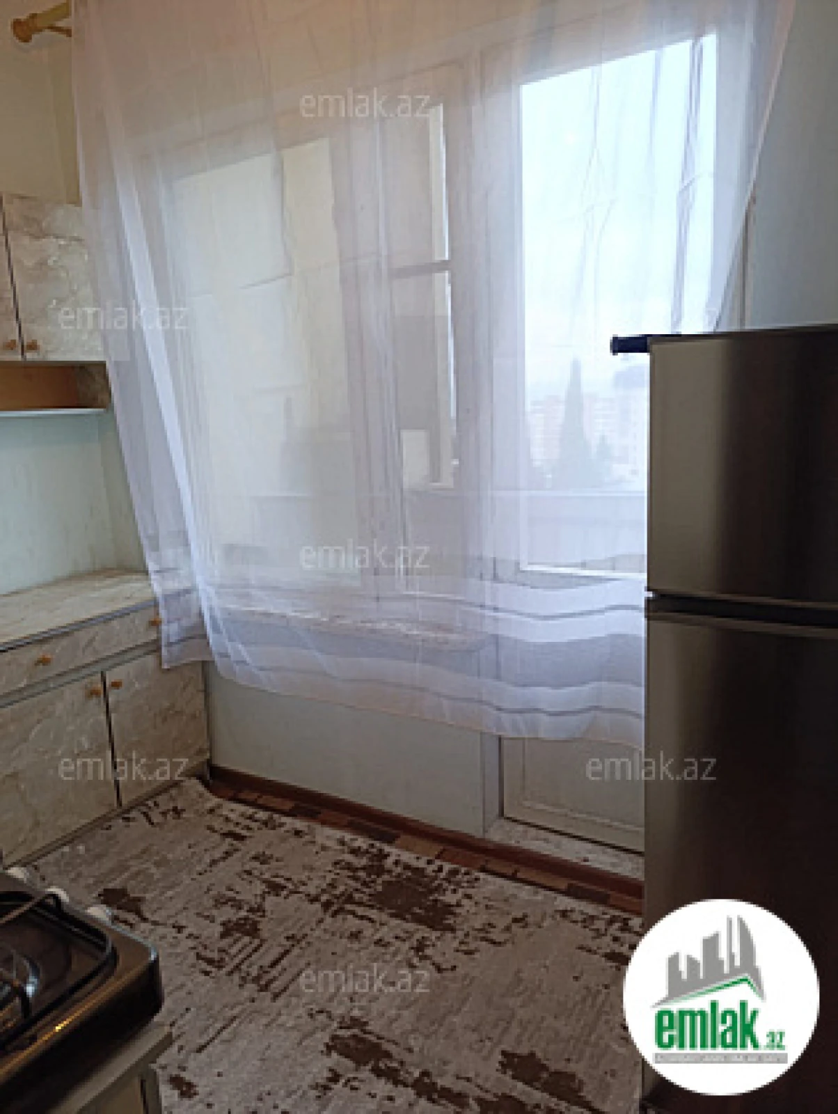 Satılır 1 otaqlı köhnə tikili 45 m²