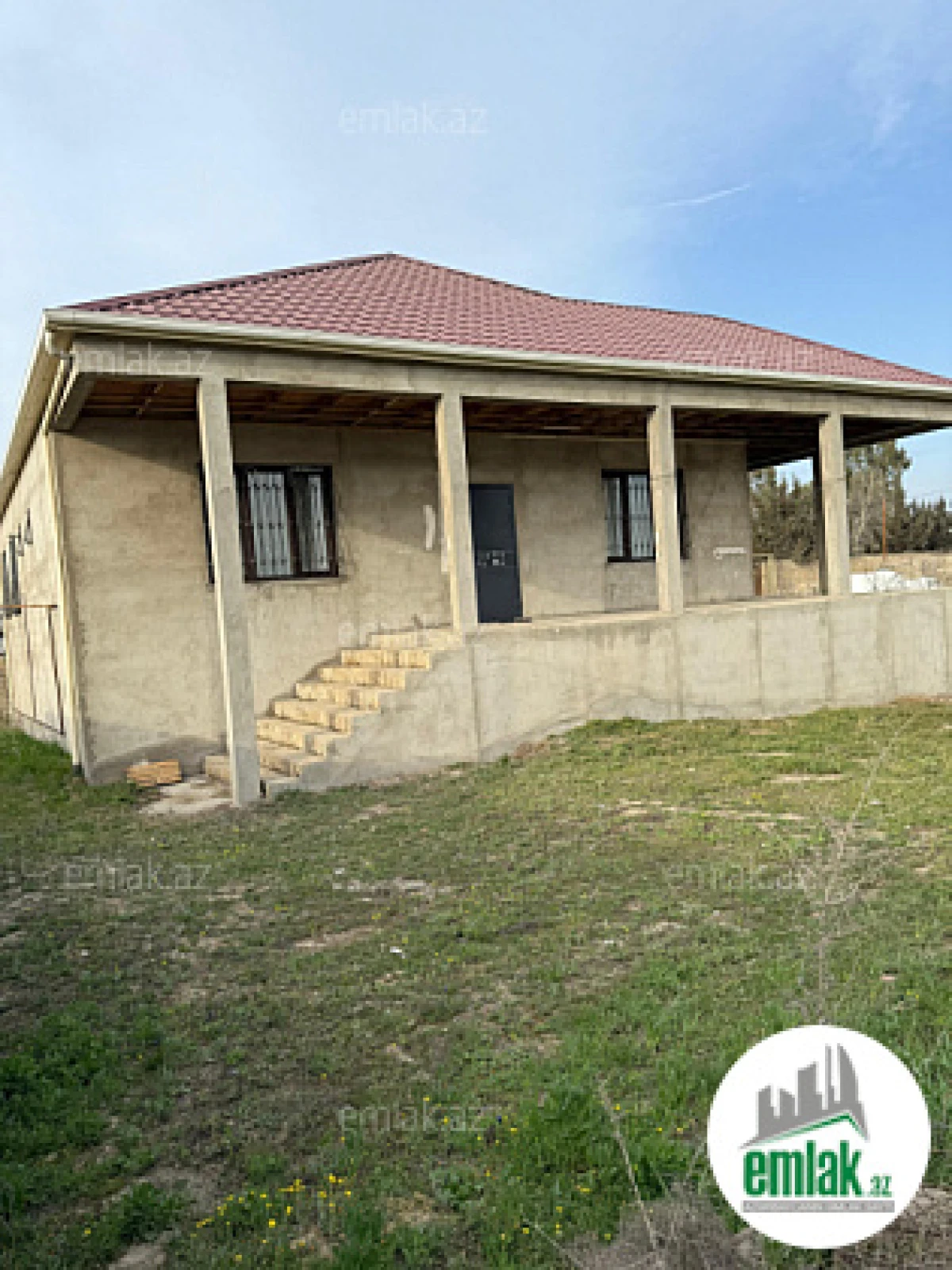 Satılır 4 otaqlı həyət evi 168 m²