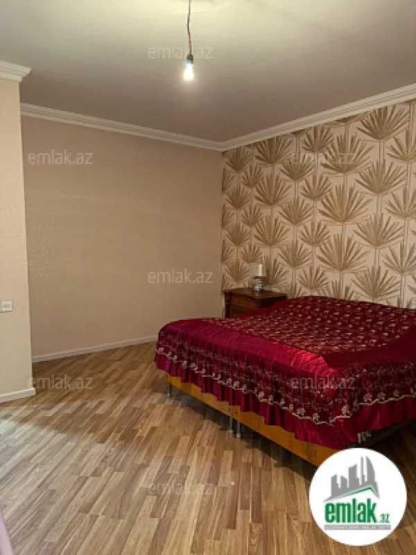 Satılır 4 otaqlı həyət evi 168 m²