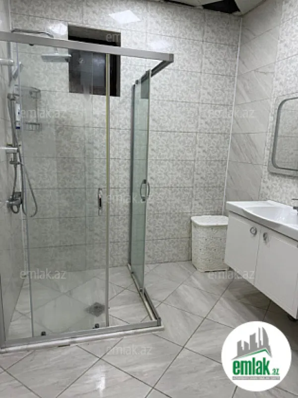 Satılır 4 otaqlı həyət evi 168 m²