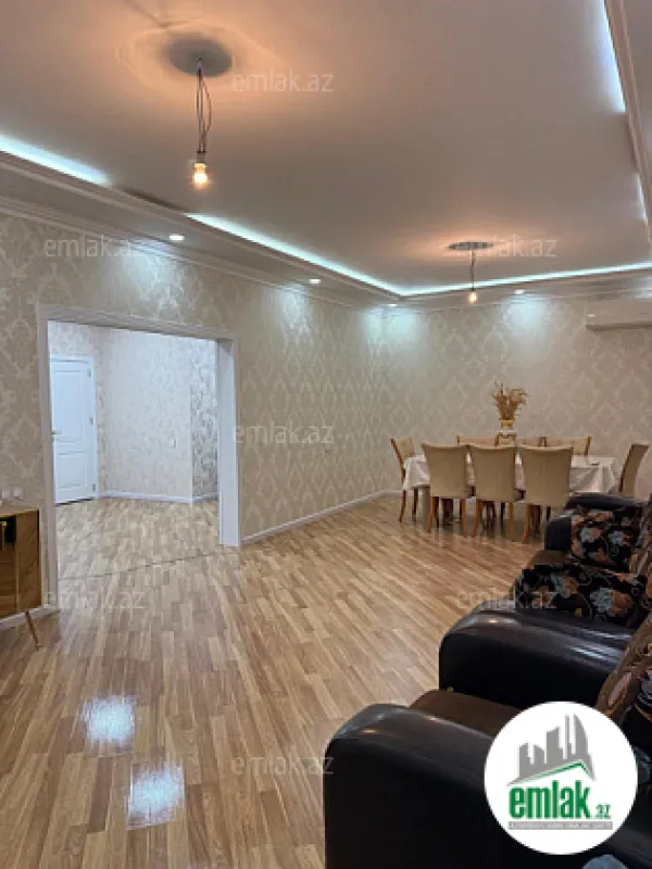 Satılır 4 otaqlı həyət evi 168 m²
