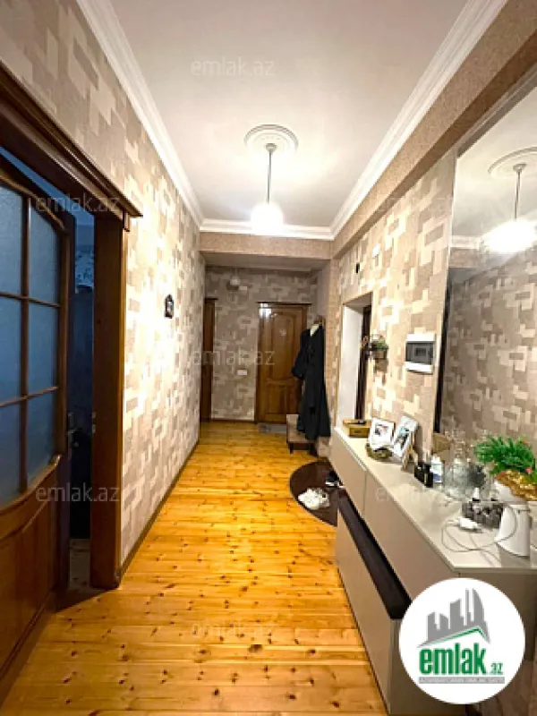 Satılır 2 otaqlı yeni tikili 75 m²