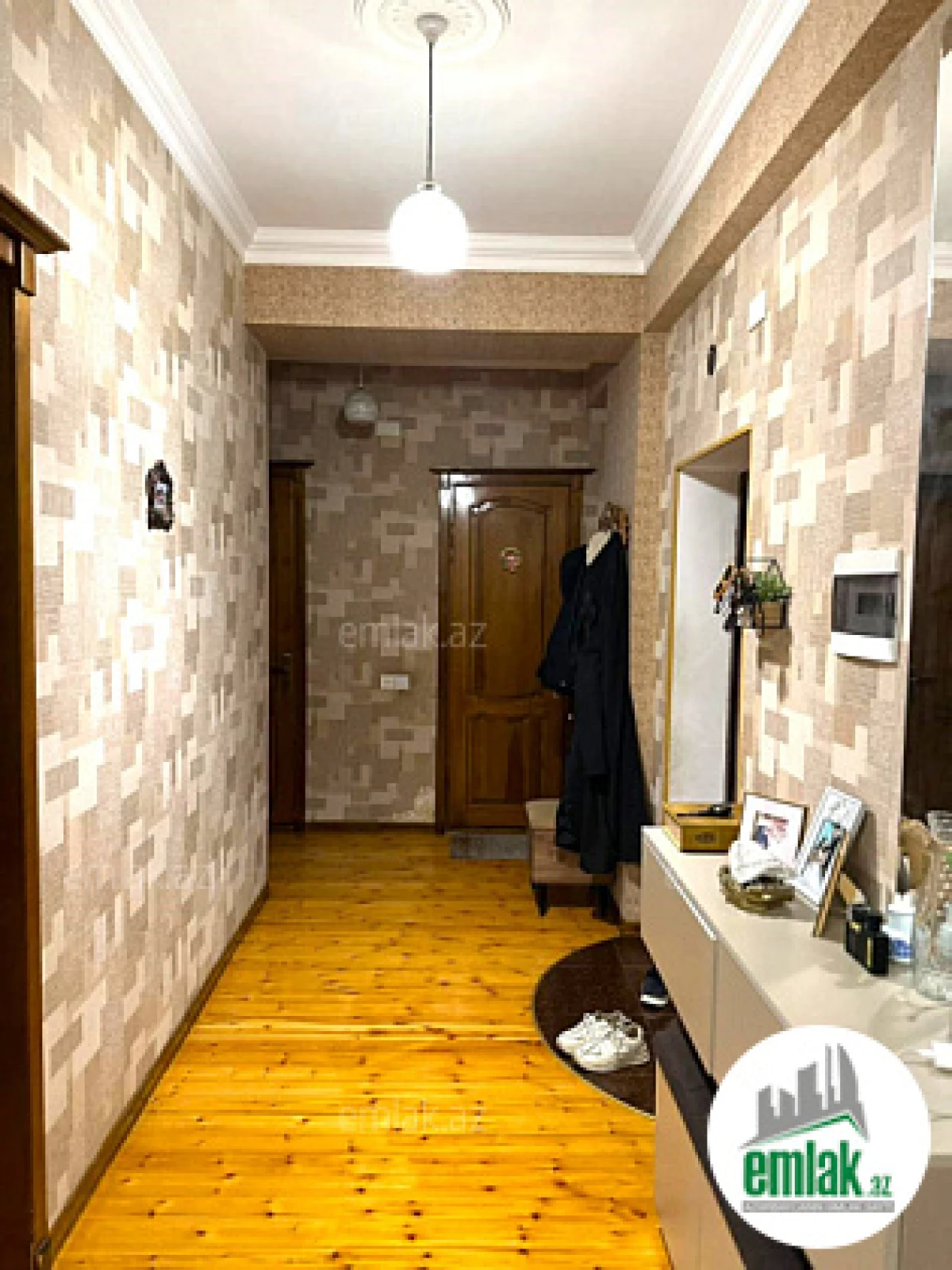 Satılır 2 otaqlı yeni tikili 75 m²