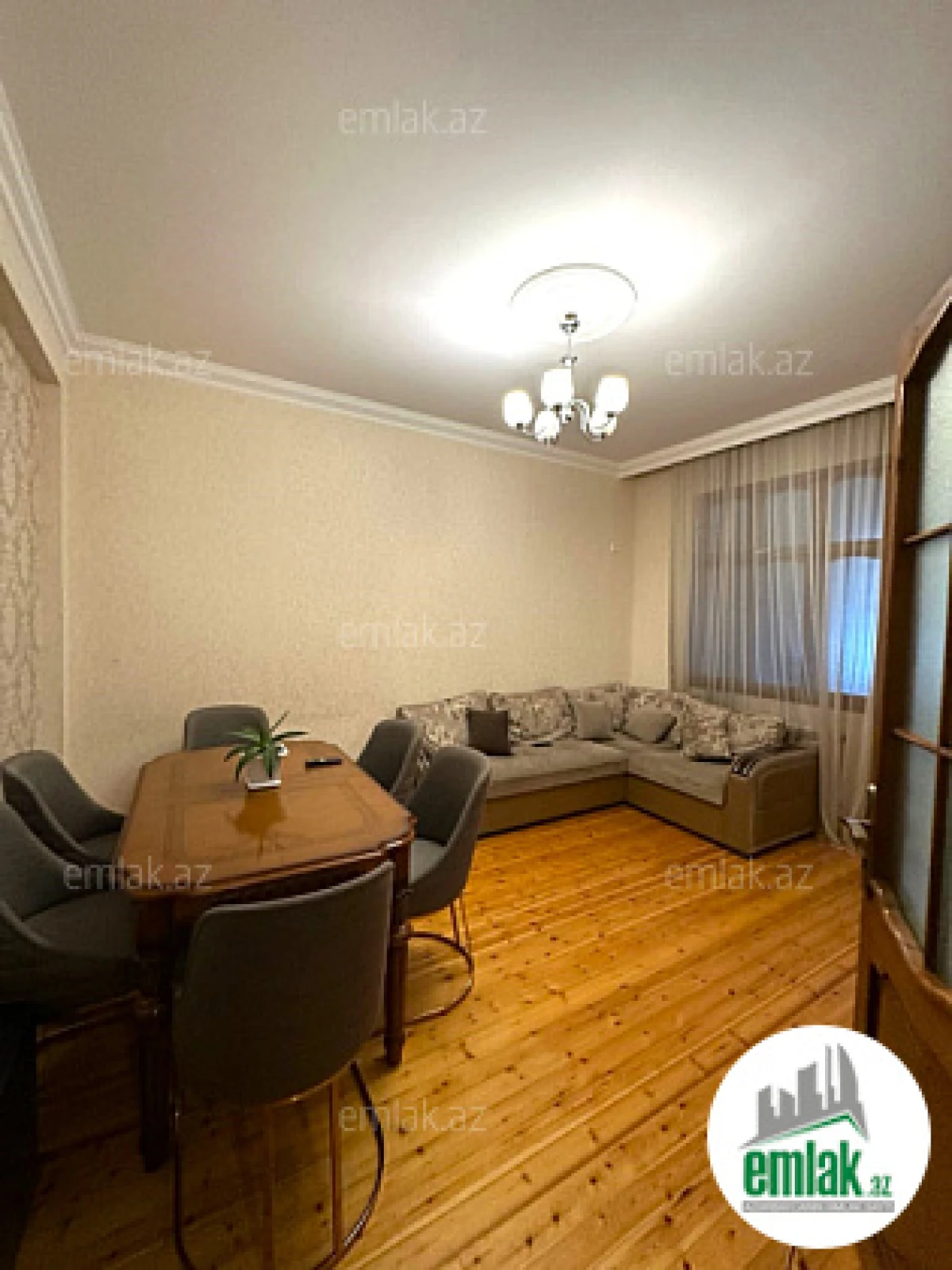 Satılır 2 otaqlı yeni tikili 75 m²