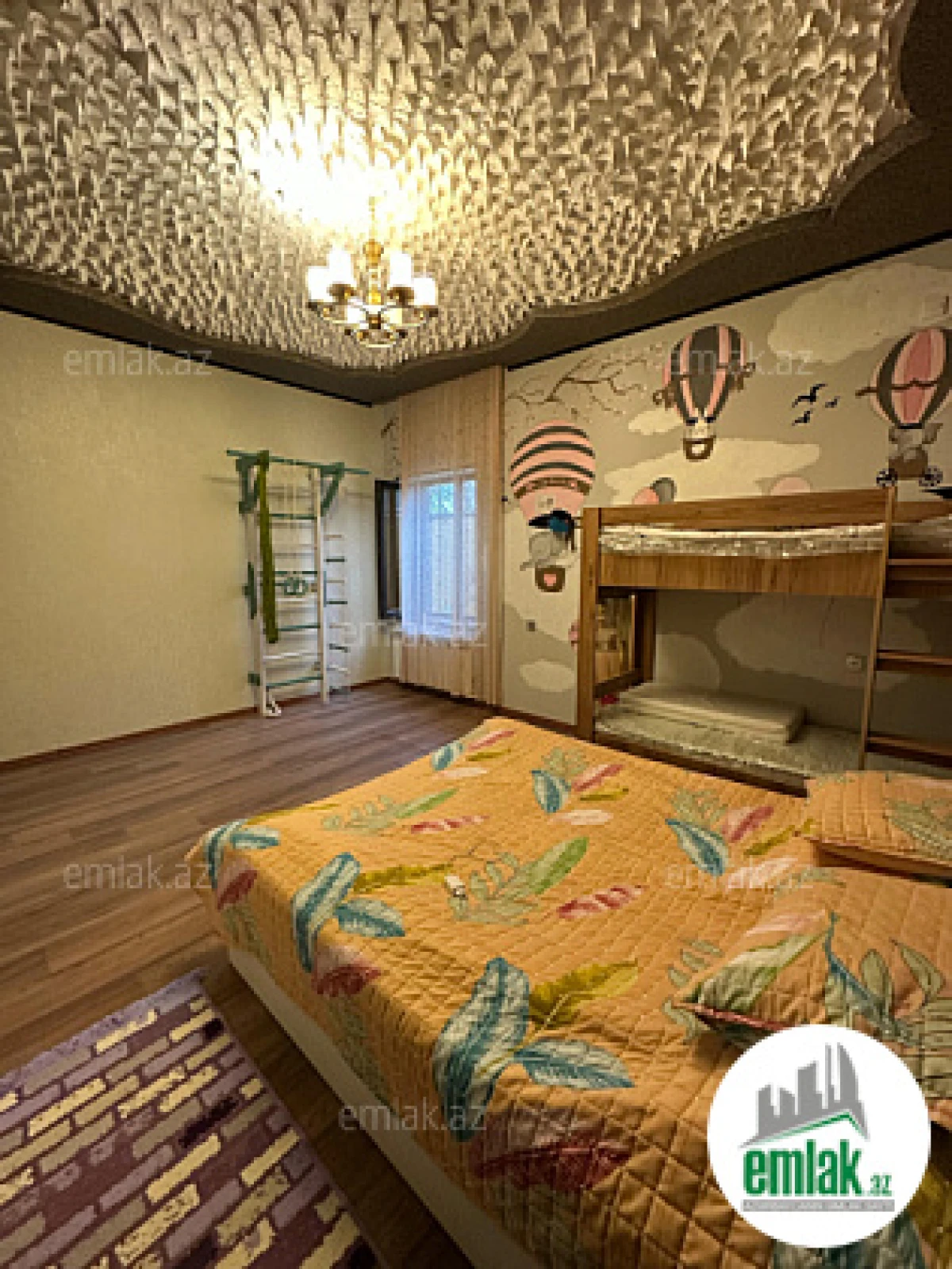 Satılır 4 otaqlı həyət evi 220 m²