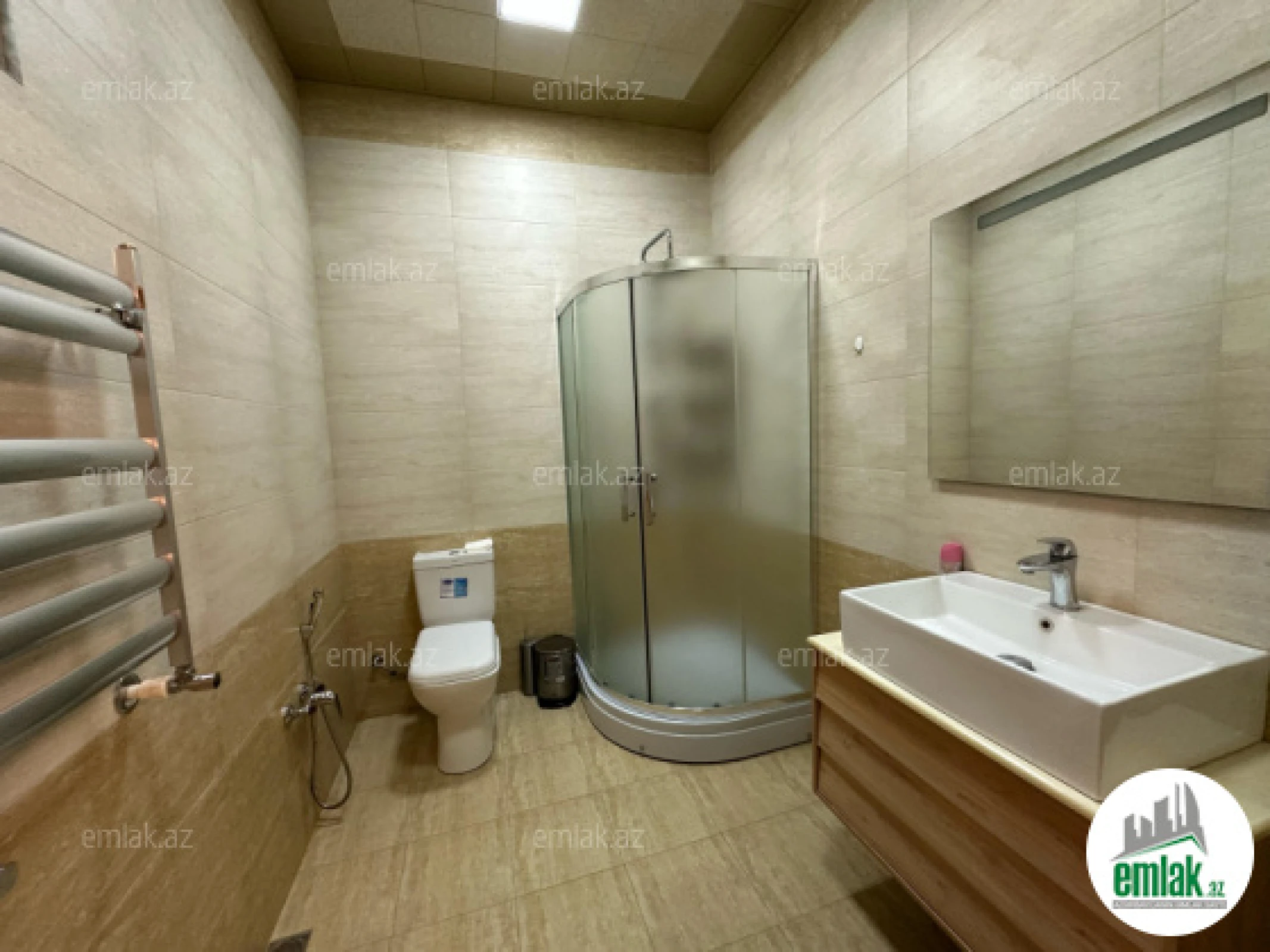 Satılır 4 otaqlı həyət evi 220 m²